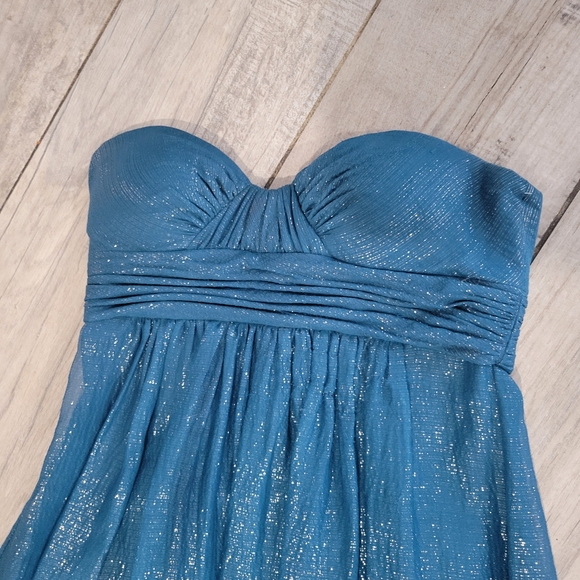 Aqua Turquoise strapless gown floral design at the bottom size 2 like new condit - Picture 3 of 8